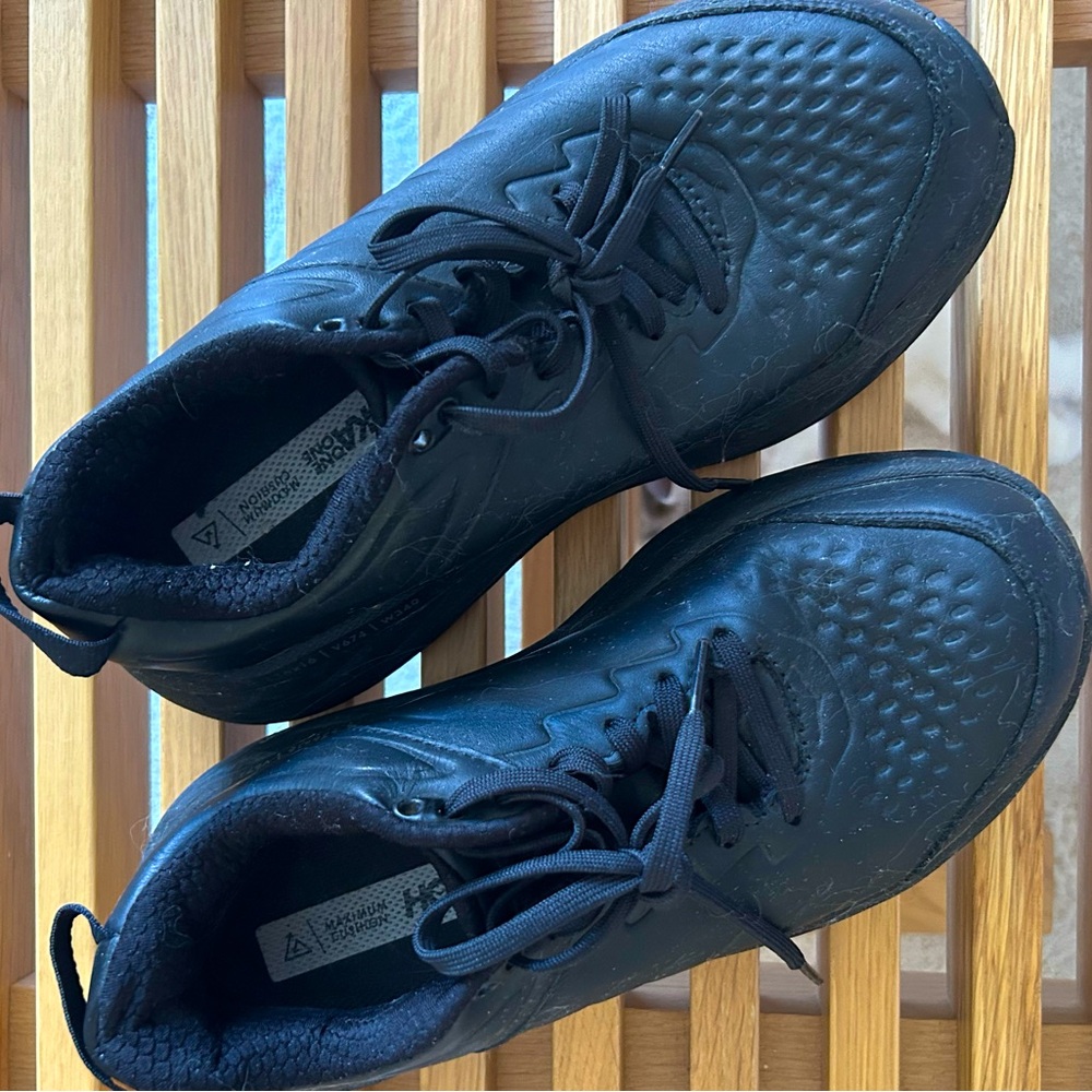 Hoka Women’s Bondi SR Shoes in Black, 7W